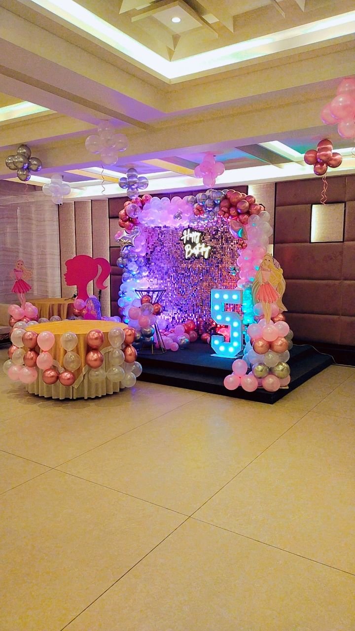 Theme Balloon Decoration