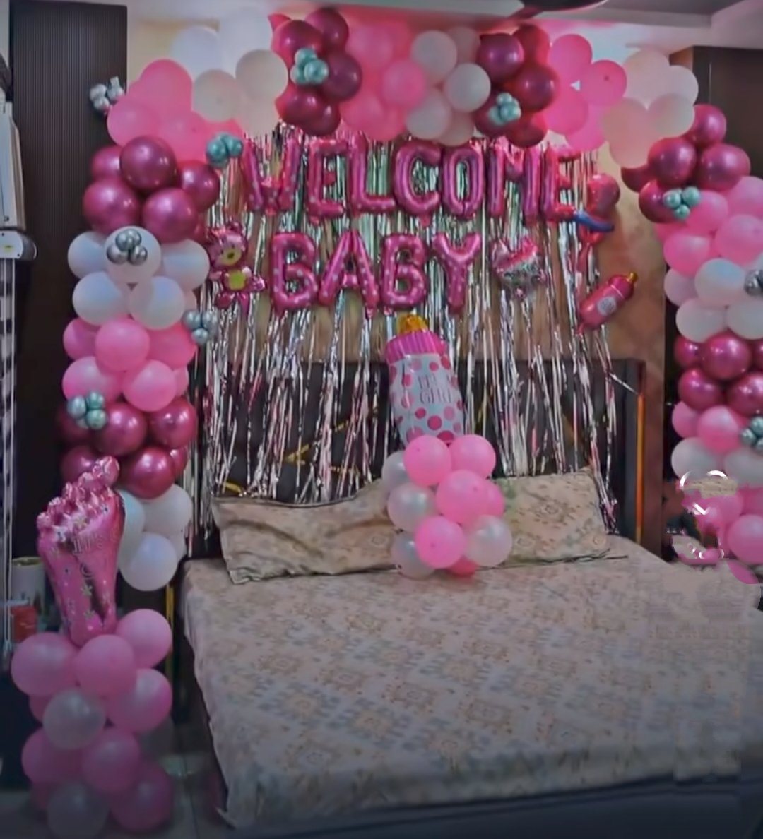 Welcome decoration with ping