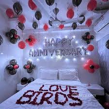 anniversary decoration with silver banner