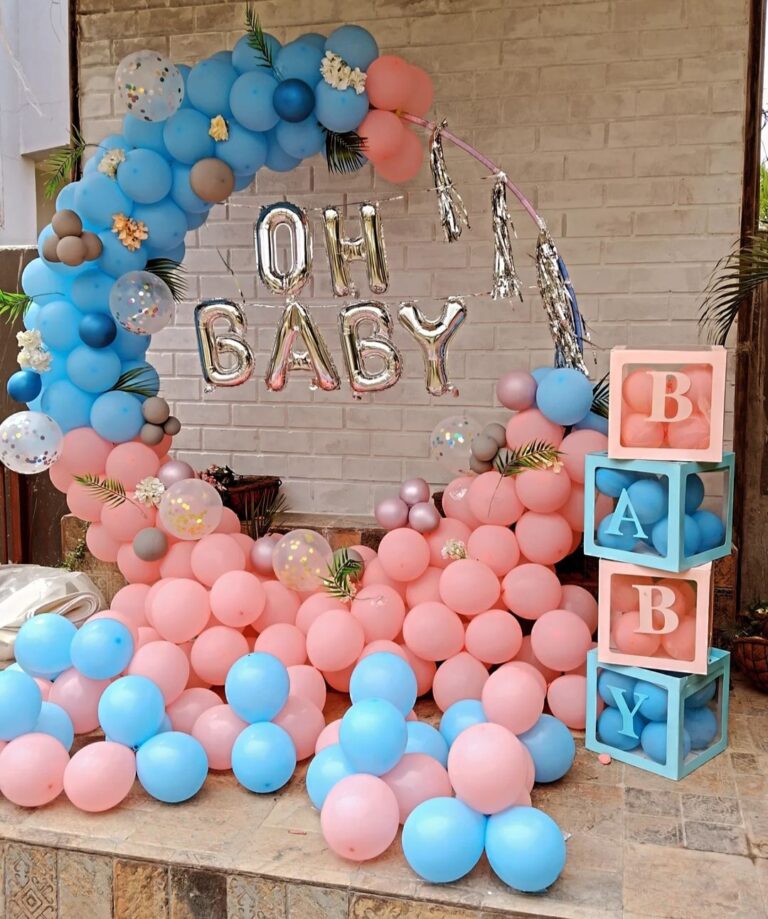 baby shower decoration with box