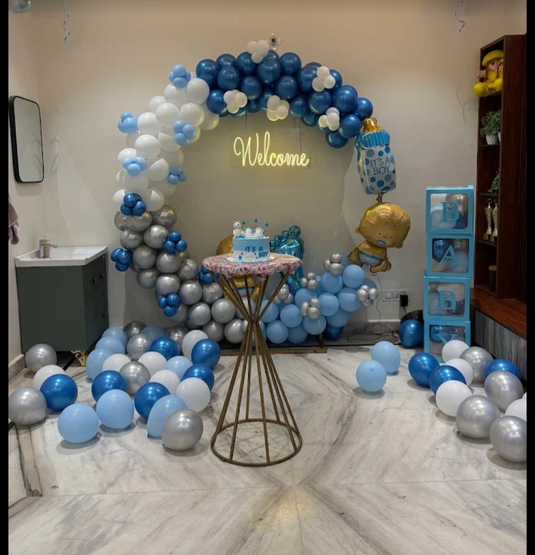 welcome decoraation with table